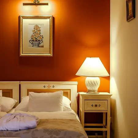 Paskom Guest house 4*