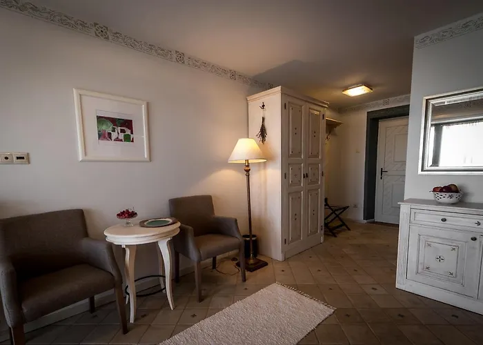 ゲストハウス Paskom 4*